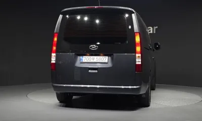 Hyundai Staria 2023, 58102 км, за 17517.2 USD
