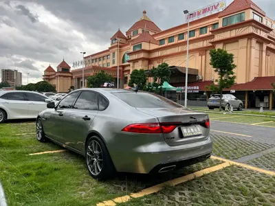 Jaguar XFL 2018, 101000 км, за 11741.97 USD