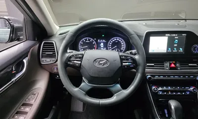 Hyundai Grandeur 2019, 81806 км, за 10863.92 USD - фото 13