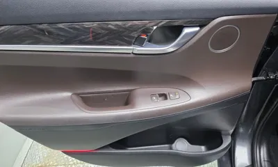Hyundai Grandeur 2019, 81806 км, за 10863.92 USD - фото 19