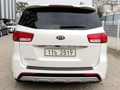 Kia Canival 2016, 180448 км, за 4226.08 USD