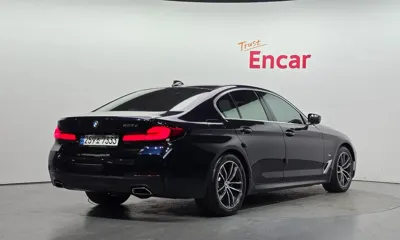 BMW 5-Series 2022, 49503 км, за 26782.2 USD