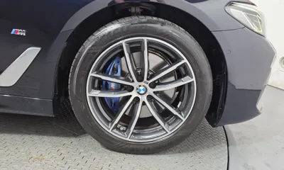 BMW 5-Series 2022, 49503 км, за 26567.68 USD - фото 21