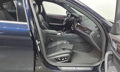 BMW 5-Series 2022, 49503 км, за 26567.68 USD - фото 26