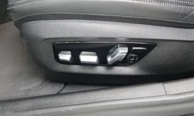 BMW 5-Series 2022, 49503 км, за 26567.68 USD - фото 31