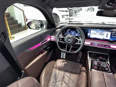 BMW 7 Series 2024, 3000 км, за 96643.21 USD - фото 26