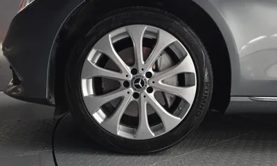 Mercedes-Benz E-Class 2018, 85262 км, за 15595.13 USD