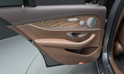 Mercedes-Benz E-Class 2018, 85262 км, за 15595.13 USD - фото 25