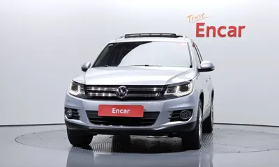 Volkswagen Tiguan 2012, 66706 км, за 5907.84 USD