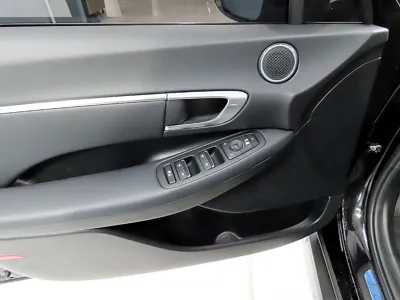 Hyundai Sonata 2021, 161002 км, за 9246.59 USD - фото 13