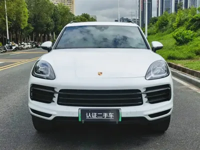 Porsche Cayenne Hybrid 2019, 70000 км, за 37638.91 USD