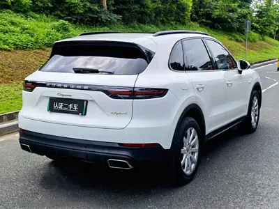 Porsche Cayenne Hybrid 2019, 70000 км, за 37638.91 USD - фото 7