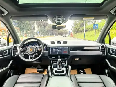 Porsche Cayenne Hybrid 2019, 70000 км, за 37638.91 USD - фото 8