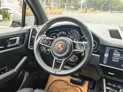 Porsche Cayenne Hybrid 2019, 70000 км, за 37638.91 USD - фото 12