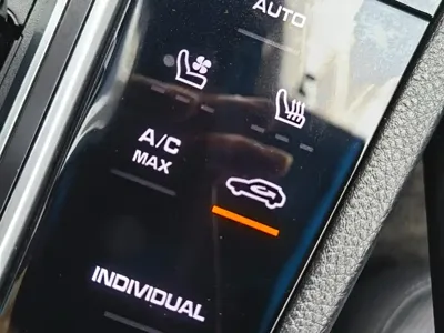 Porsche Cayenne Hybrid 2019, 70000 км, за 37638.91 USD - фото 26