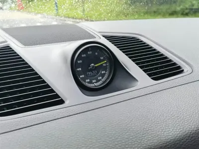 Porsche Cayenne Hybrid 2019, 70000 км, за 37638.91 USD - фото 34