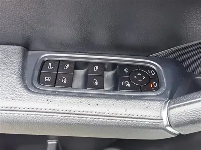 Porsche Cayenne Hybrid 2019, 70000 км, за 37638.91 USD - фото 37