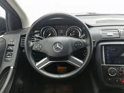 Mercedes-Benz R-Class 2018, 182200 км, за 11153.4 USD - фото 11