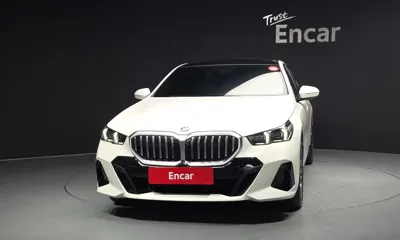 BMW 5-Series 2024, 40683 км, за 37547.59 USD