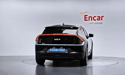 Kia EV6 2023, 29754 км, за 19364.58 USD