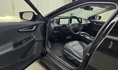 Kia EV6 2023, 29754 км, за 19209.47 USD - фото 10