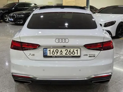 Audi A5 2021, 122063 км, за 15731.65 USD