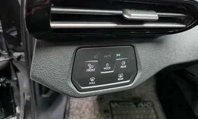 Volkswagen ID.4 2022, 51080 км, за 18970.72 USD - фото 29