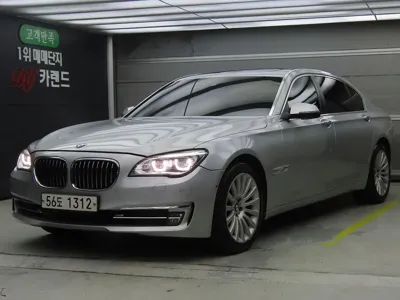 BMW 7-Series · 2013 год