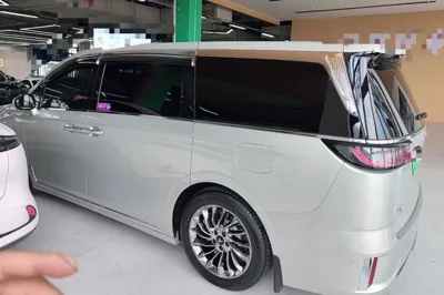 Voyah Dream 2022, 85300 км, за 27894 USD