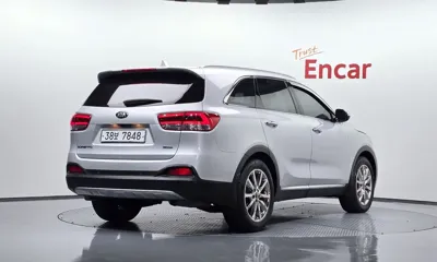 Kia Sorento 2015, 112775 км, за 8794.79 USD