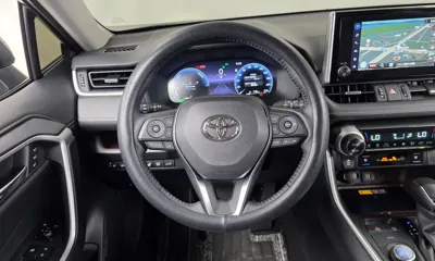 Toyota RAV4 2025, 31155 км, за 27315.92 USD - фото 13