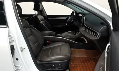Hyundai Grandeur 2020, 78043 км, за 19160.88 USD - фото 11