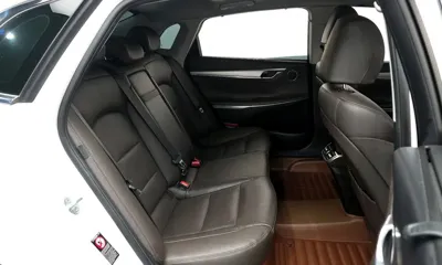 Hyundai Grandeur 2020, 78043 км, за 19160.88 USD - фото 12