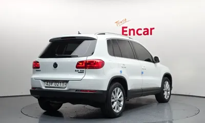 Volkswagen Tiguan 2016, 120144 км, за 5087.54 USD