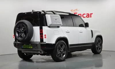 Land Rover Defender 2024, 17972 км, за 54071.69 USD