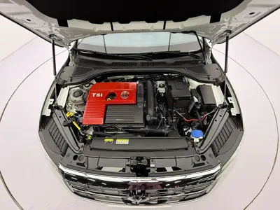 Volkswagen Sagitar 2022, 43000 км, за 16009.11 USD - фото 8