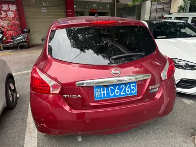 Nissan Tiida 2014, 80000 км, за 3198.64 USD