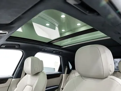 Porsche Cayenne 2023, 46280 км, за 65441.61 USD - фото 17