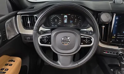 Volvo XC60 2019, 99676 км, за 18905.08 USD - фото 13