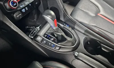 Hyundai Veloster 2018, 109361 км, за 7548.9 USD - фото 9