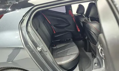 Hyundai Veloster 2018, 109361 км, за 7548.9 USD - фото 11