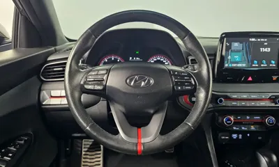 Hyundai Veloster 2018, 109361 км, за 7548.9 USD - фото 13