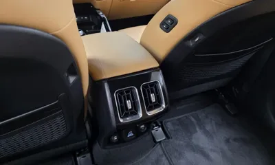 Kia Sorento 2023, 40354 км, за 24897.61 USD - фото 32