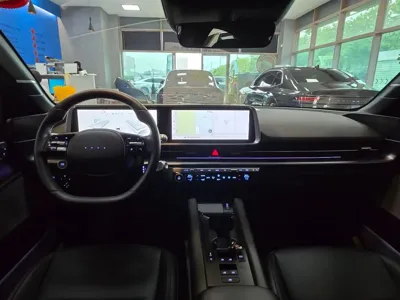 Hyundai Ioniq6 2024, 32822 км, за 22193.32 USD - фото 11