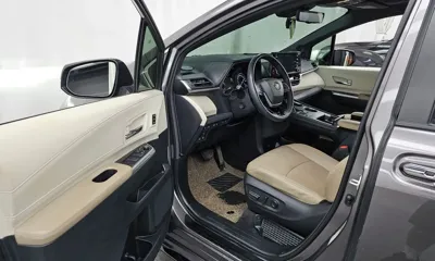 Toyota Sienna 2022, 114002 км, за 27817.6 USD - фото 10