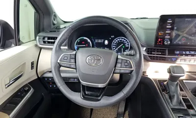 Toyota Sienna 2022, 114002 км, за 27817.6 USD - фото 13