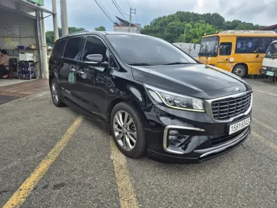 Kia Canival 2019, 127000 км, за 11265.22 USD