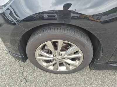 Kia Canival 2019, 127000 км, за 11265.22 USD