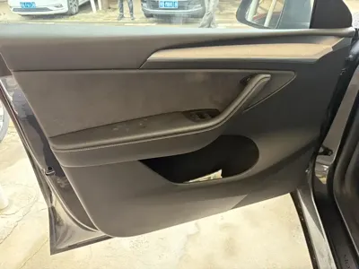 Tesla Model Y 2025, 20000 км, за 26470.79 USD - фото 8