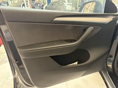 Tesla Model Y 2025, 20000 км, за 26470.79 USD - фото 9